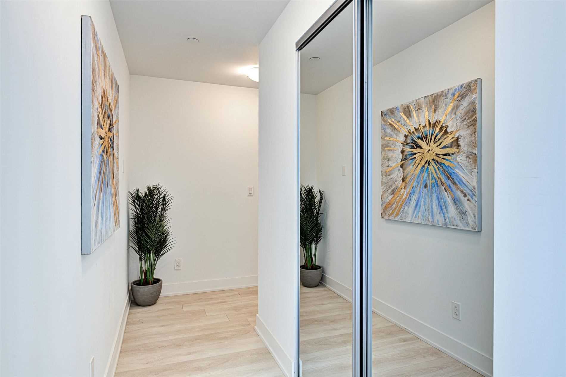 297 Oak Walk Dr, #2204