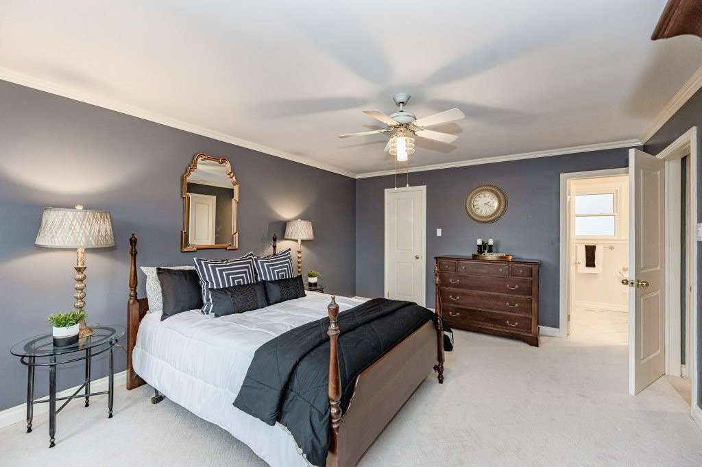 520 Tipperton Cres