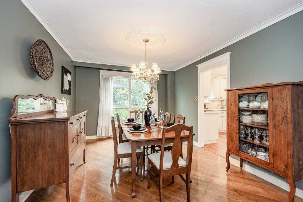 520 Tipperton Cres