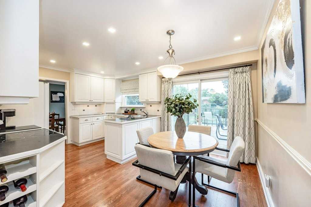 520 Tipperton Cres
