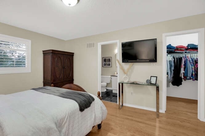 2346 Newcastle Cres