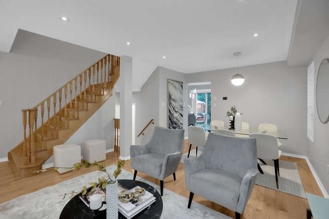 2346 Newcastle Cres