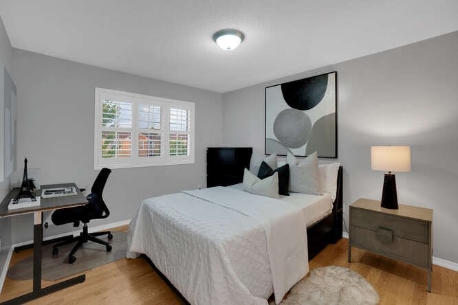 2346 Newcastle Cres