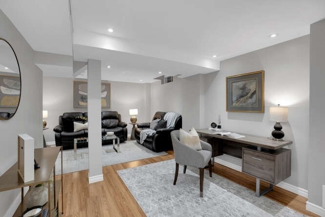 2346 Newcastle Cres