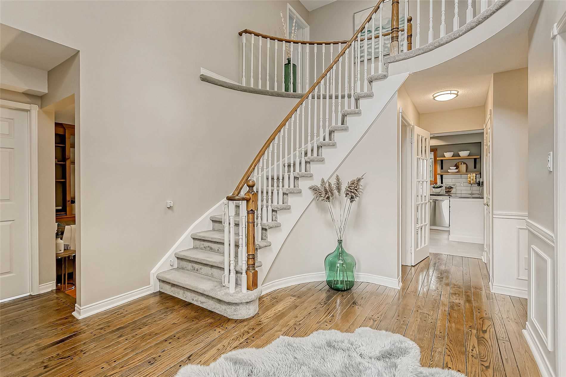 Listing W5773921 - Large Photo # 3