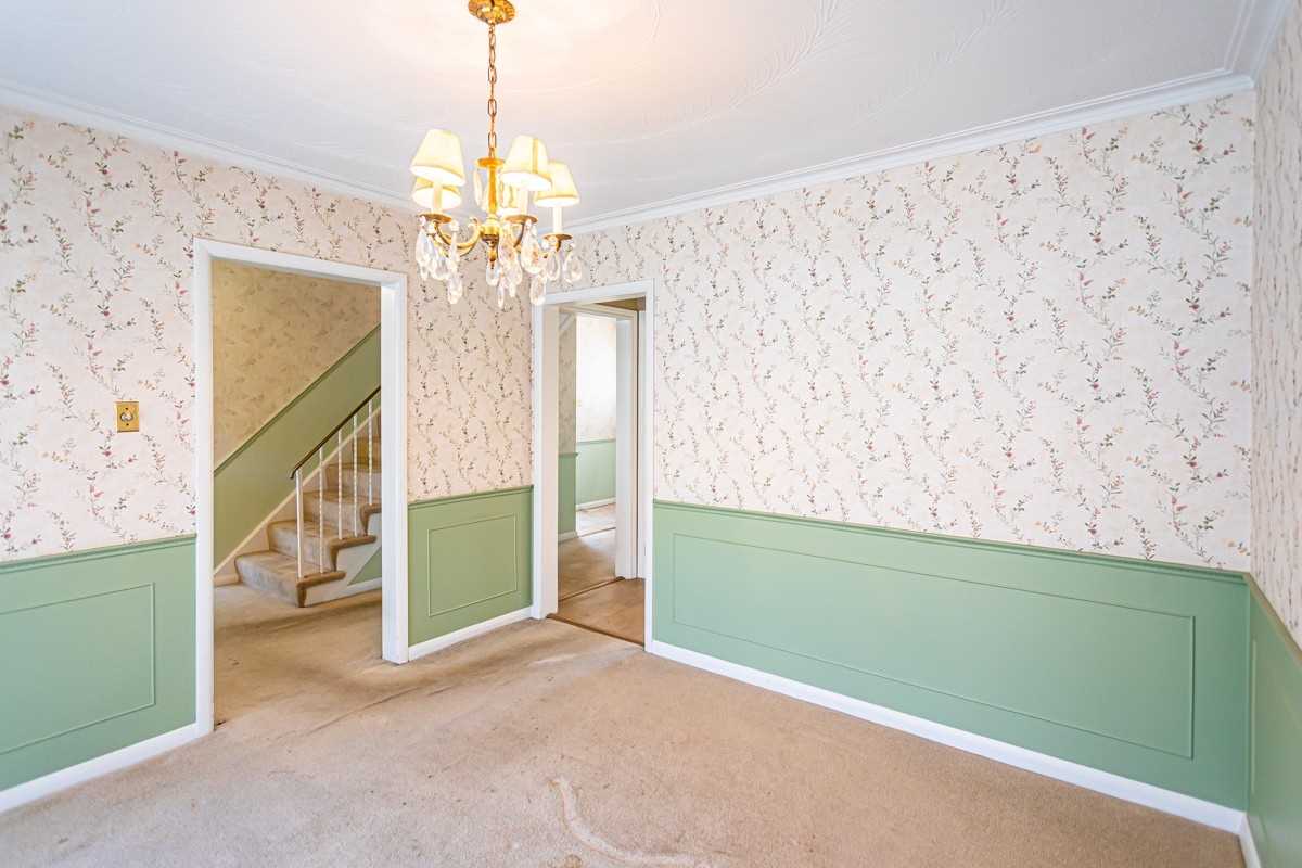 369 Swinburne Road