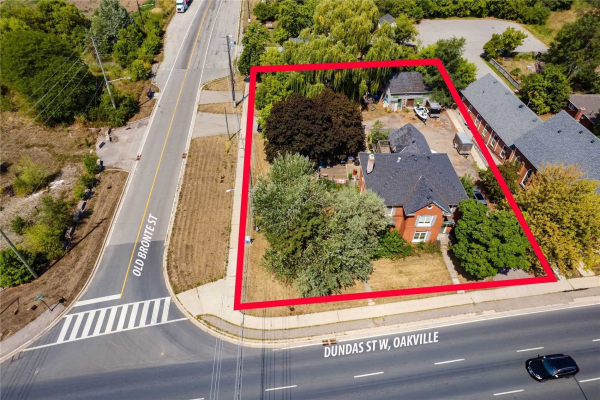 2527 Dundas St, Oakville