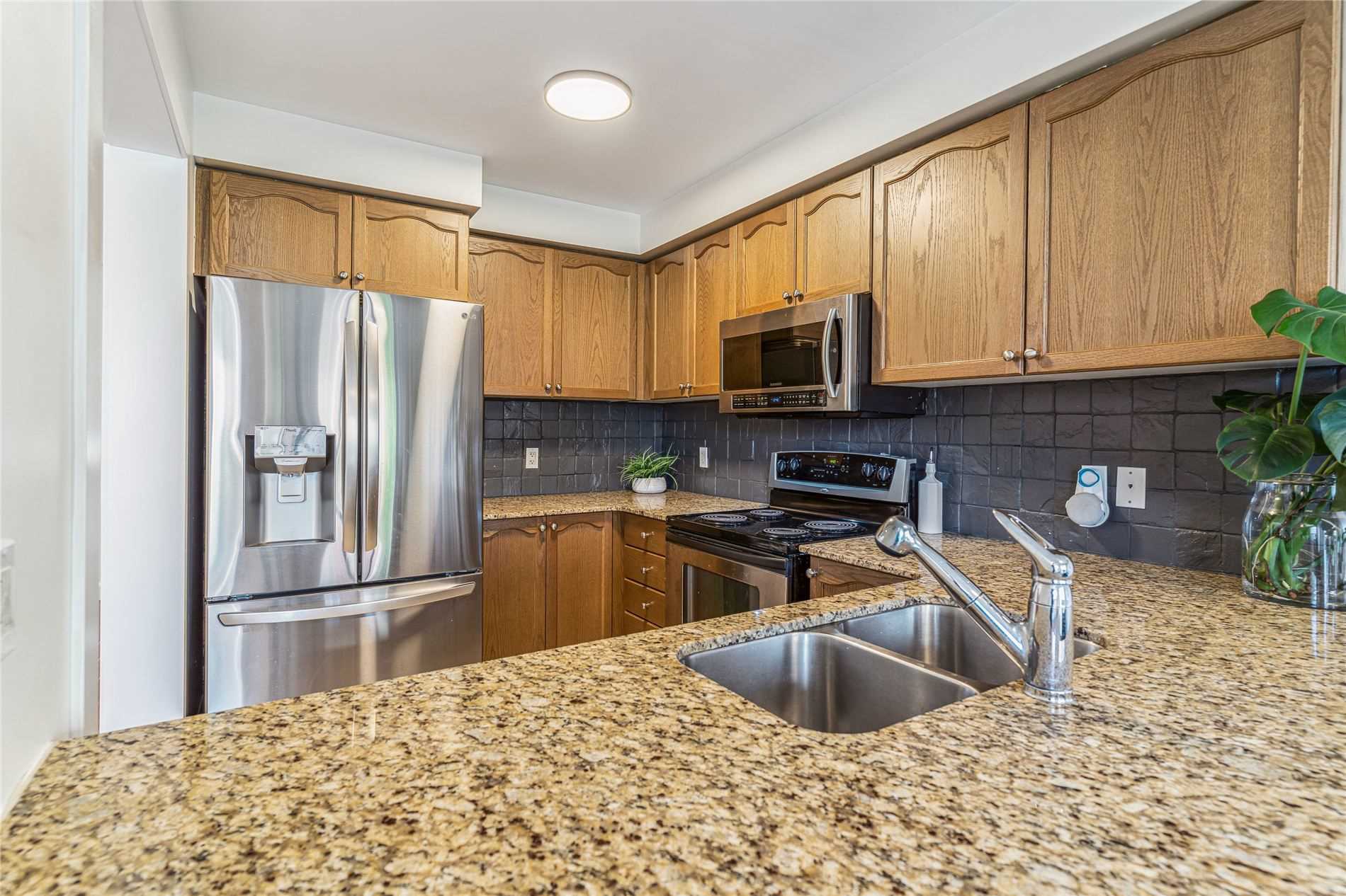 Listing W5775855 - Large Photo # 14