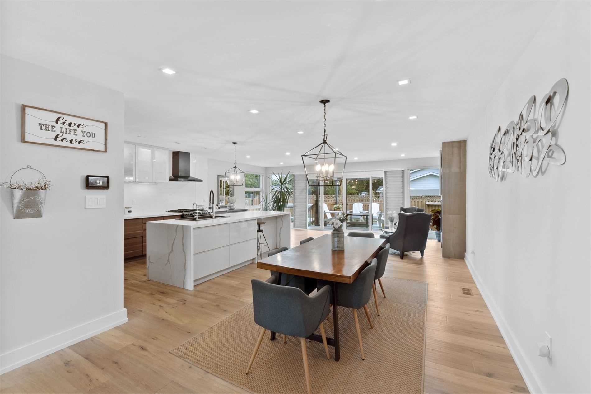 6043 Old Church Road