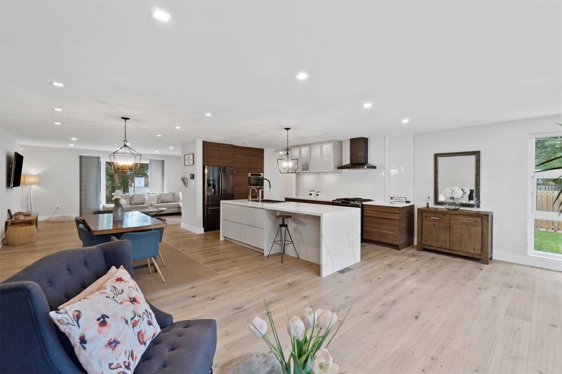 6043 Old Church Road