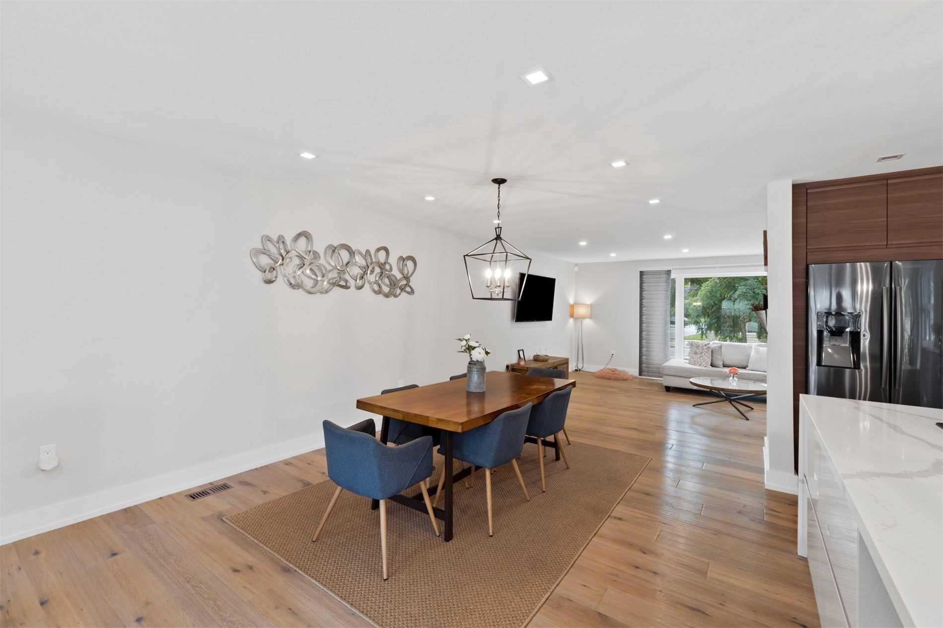 6043 Old Church Road