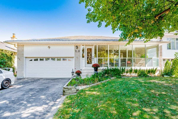 20 Queensborough Cres, Toronto