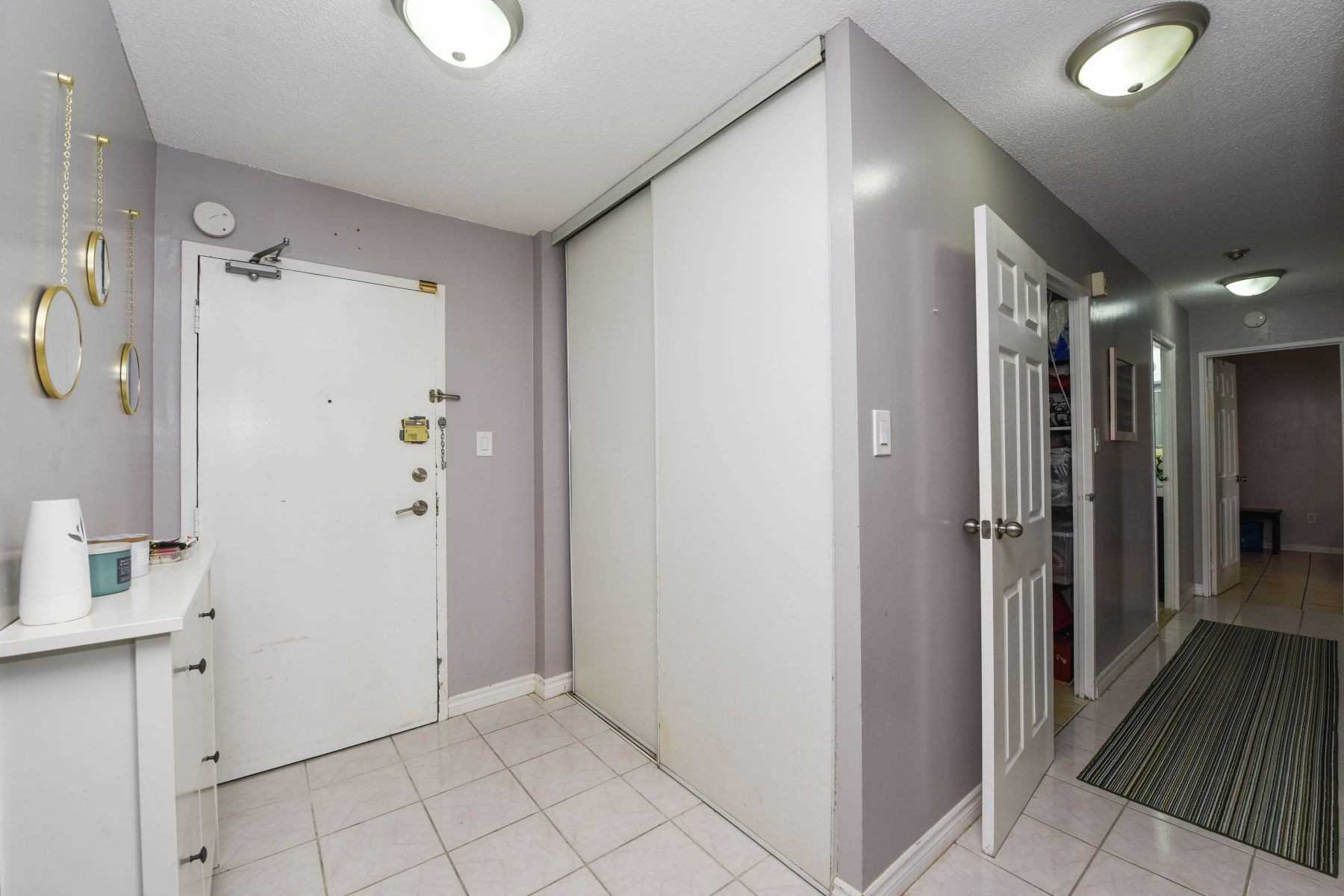 234 Albion Rd, #804