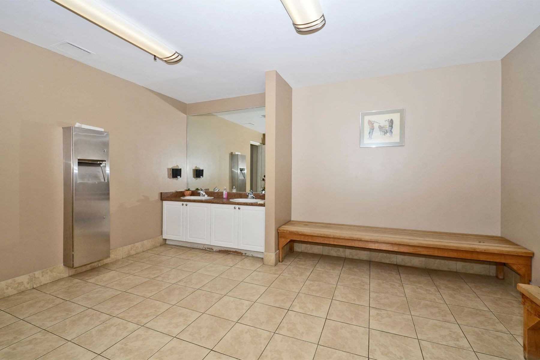 234 Albion Rd, #804