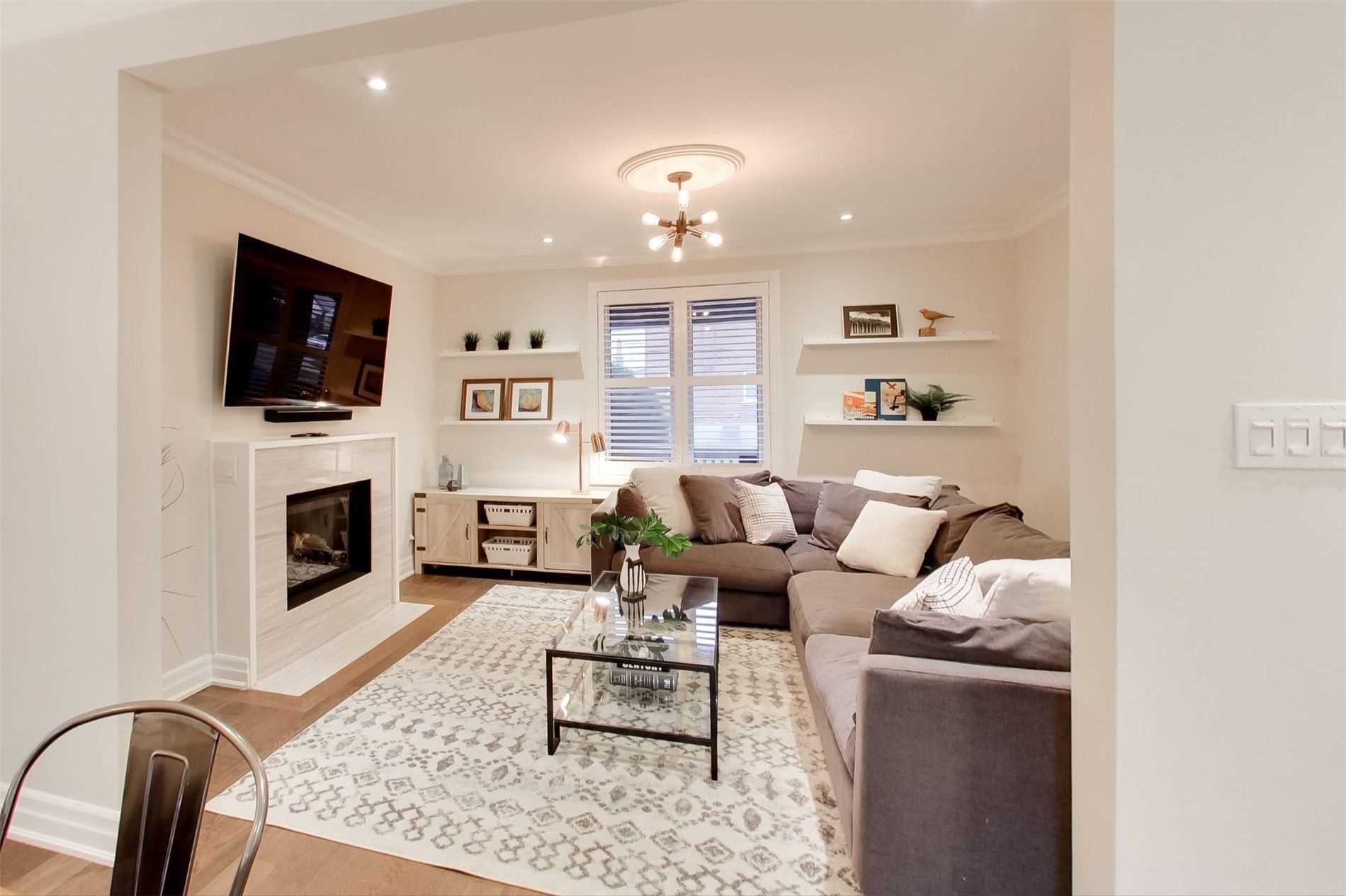 71 Kersdale Avenue