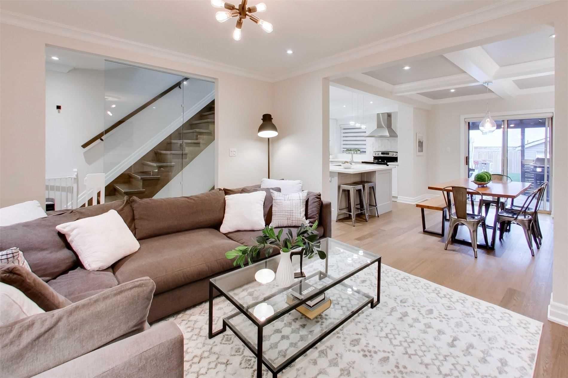 71 Kersdale Avenue