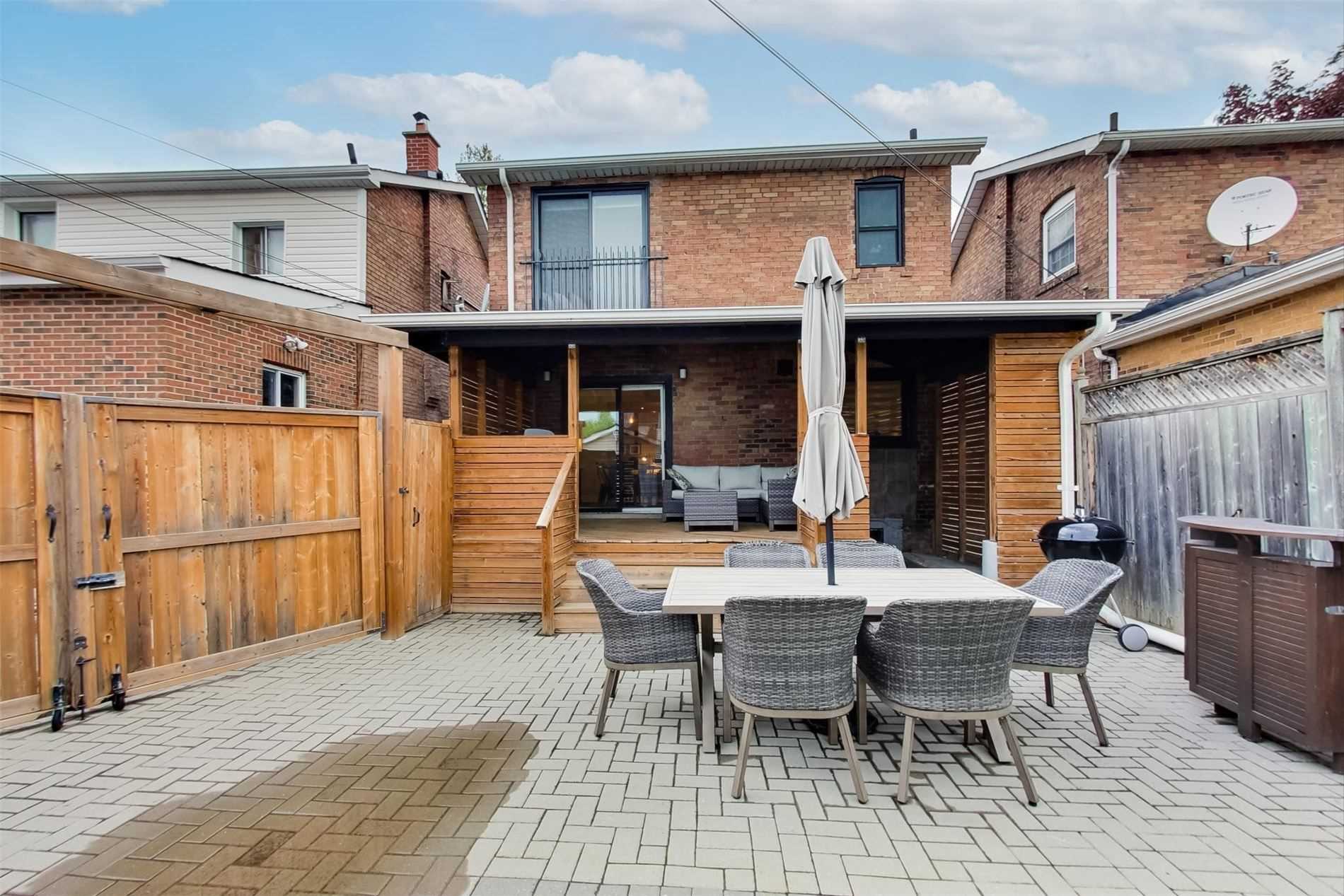 71 Kersdale Avenue
