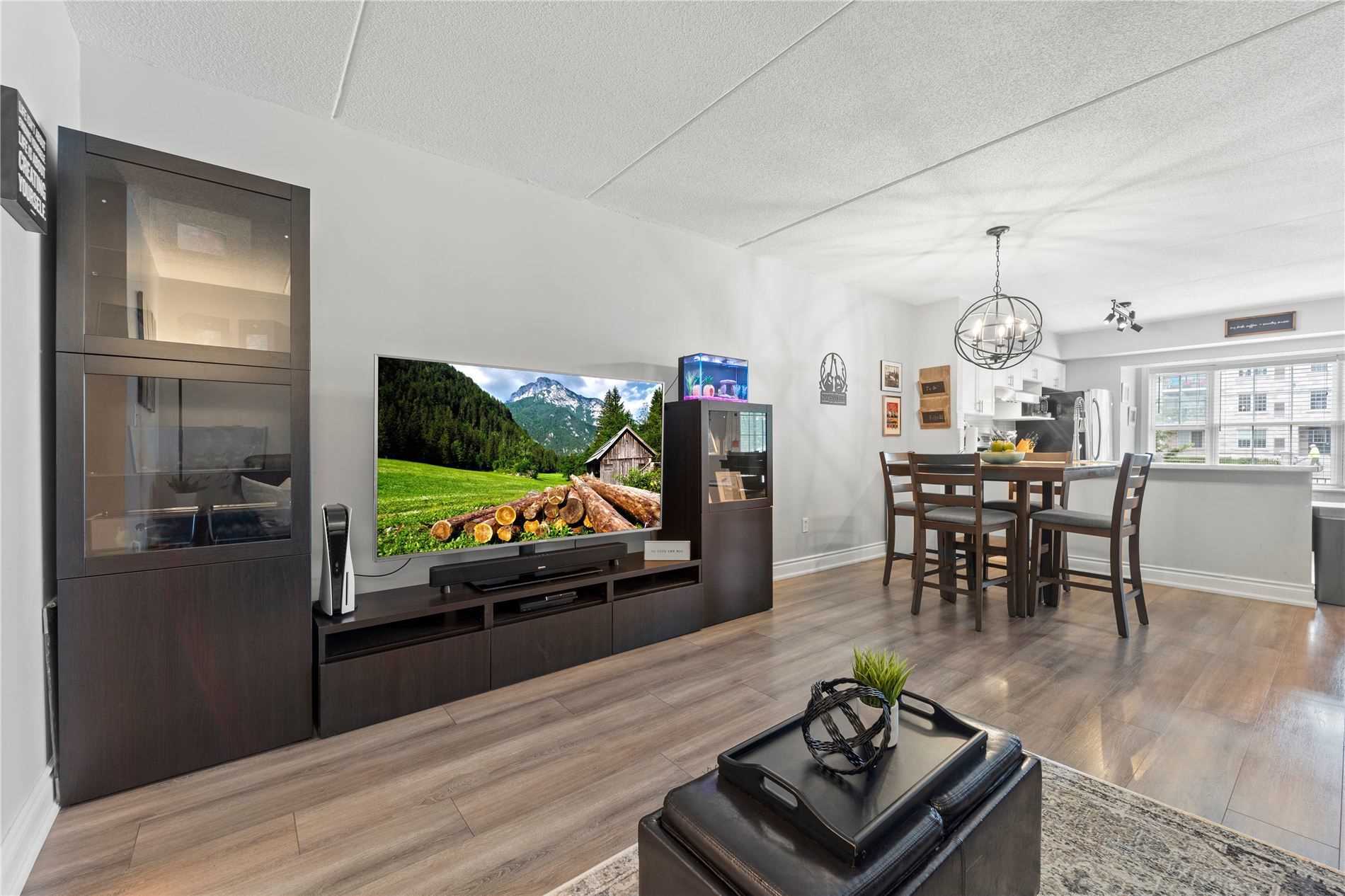 1491 Maple Avenue, #111