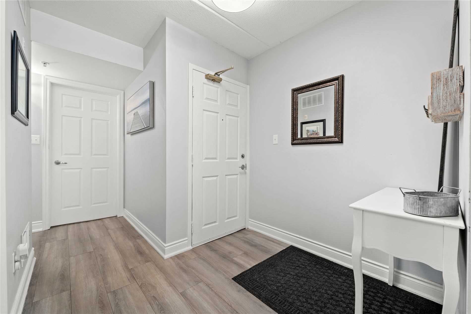 1491 Maple Avenue, #111