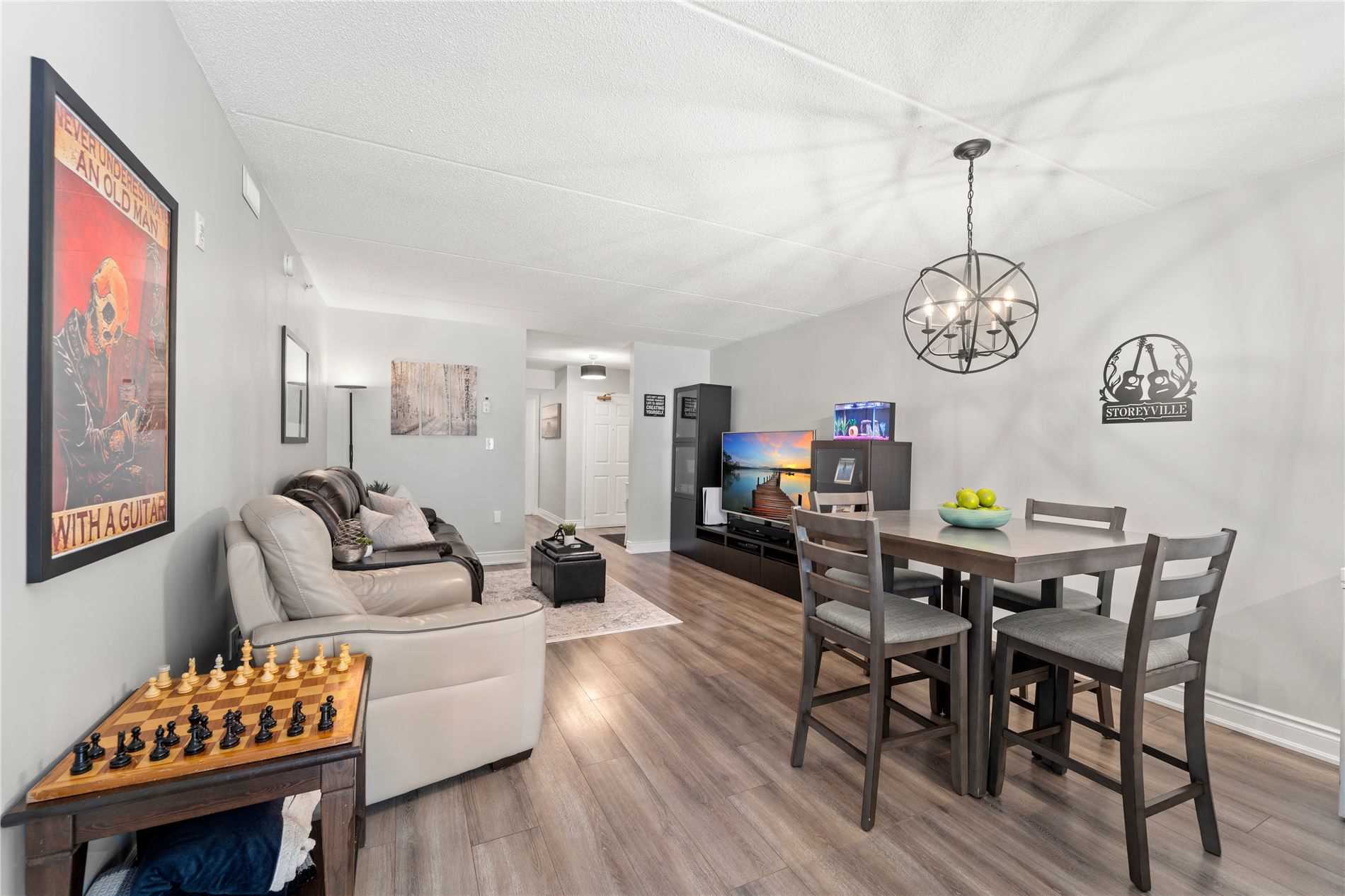 1491 Maple Avenue, #111
