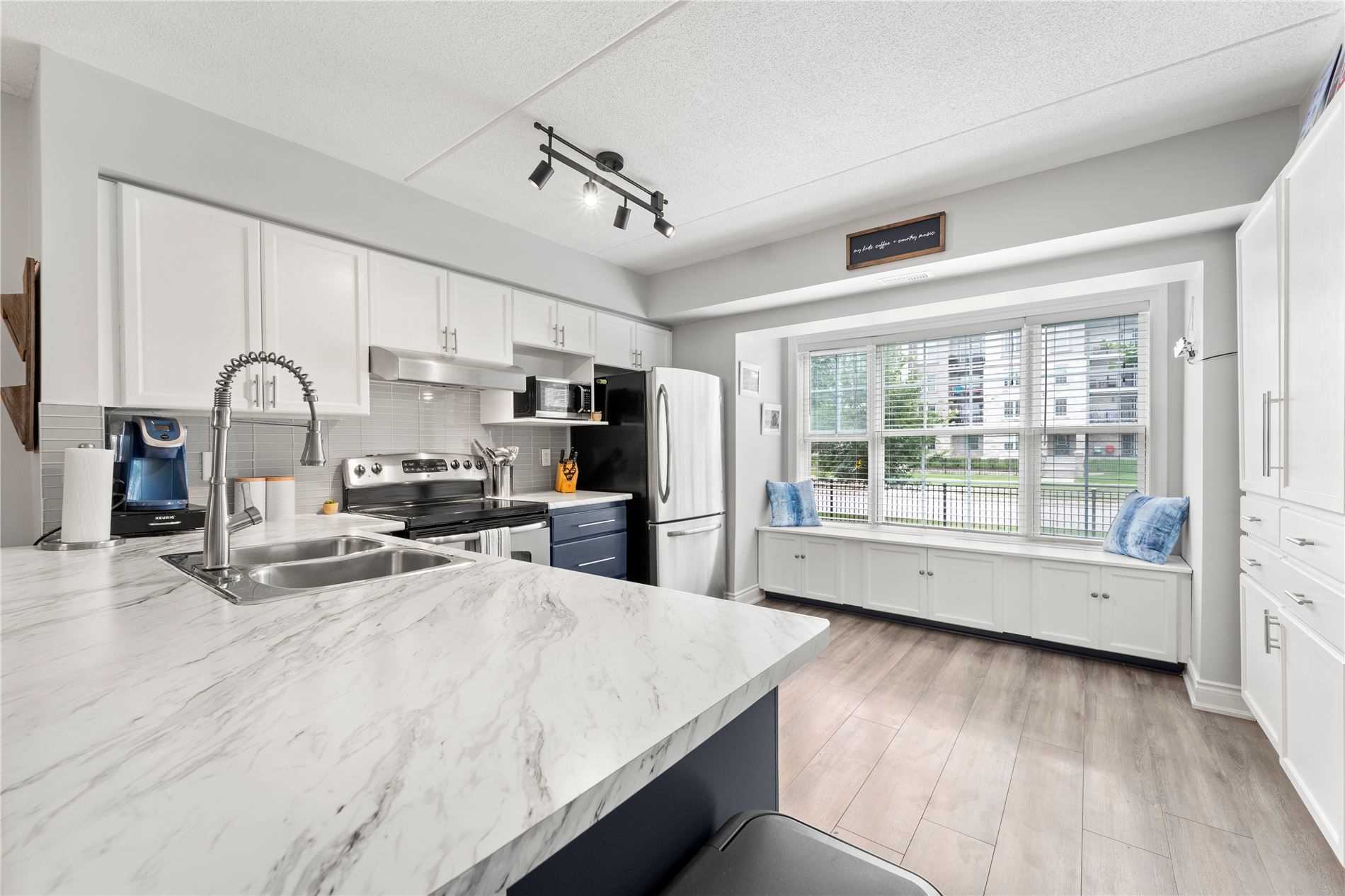1491 Maple Avenue, #111