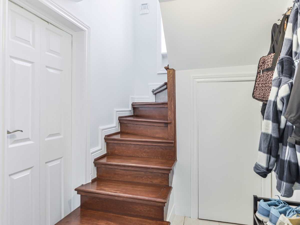 57 Lonborough Ave