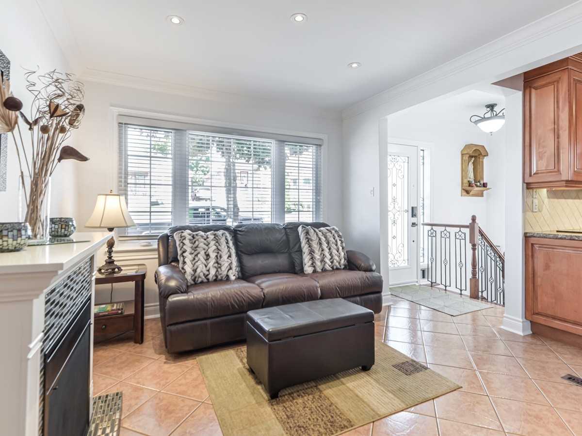 57 Lonborough Ave