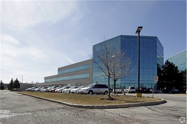 6345 Dixie Rd E, Mississauga