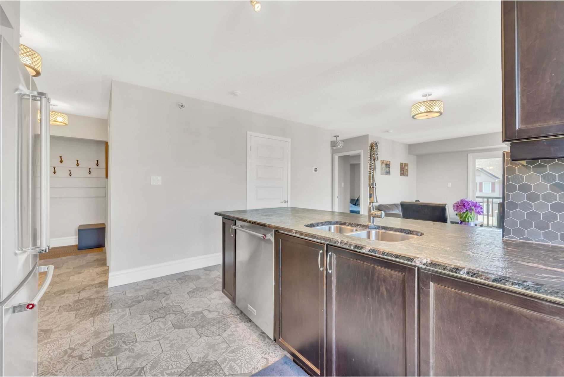 Listing W5788568 - Large Photo # 17