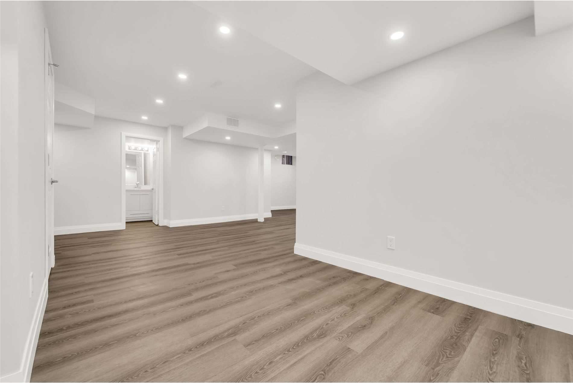 Listing W5788623 - Large Photo # 32