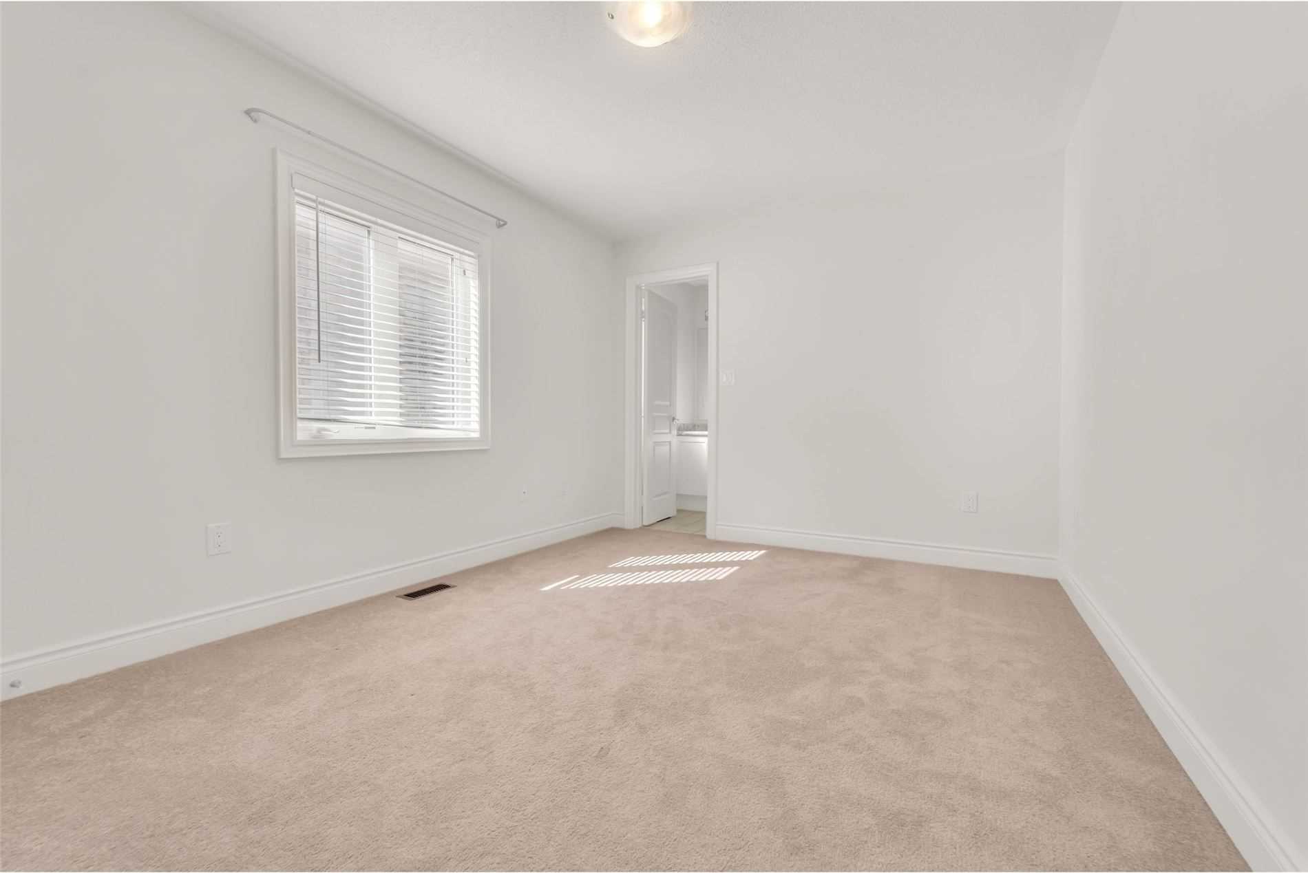 Listing W5788623 - Large Photo # 26