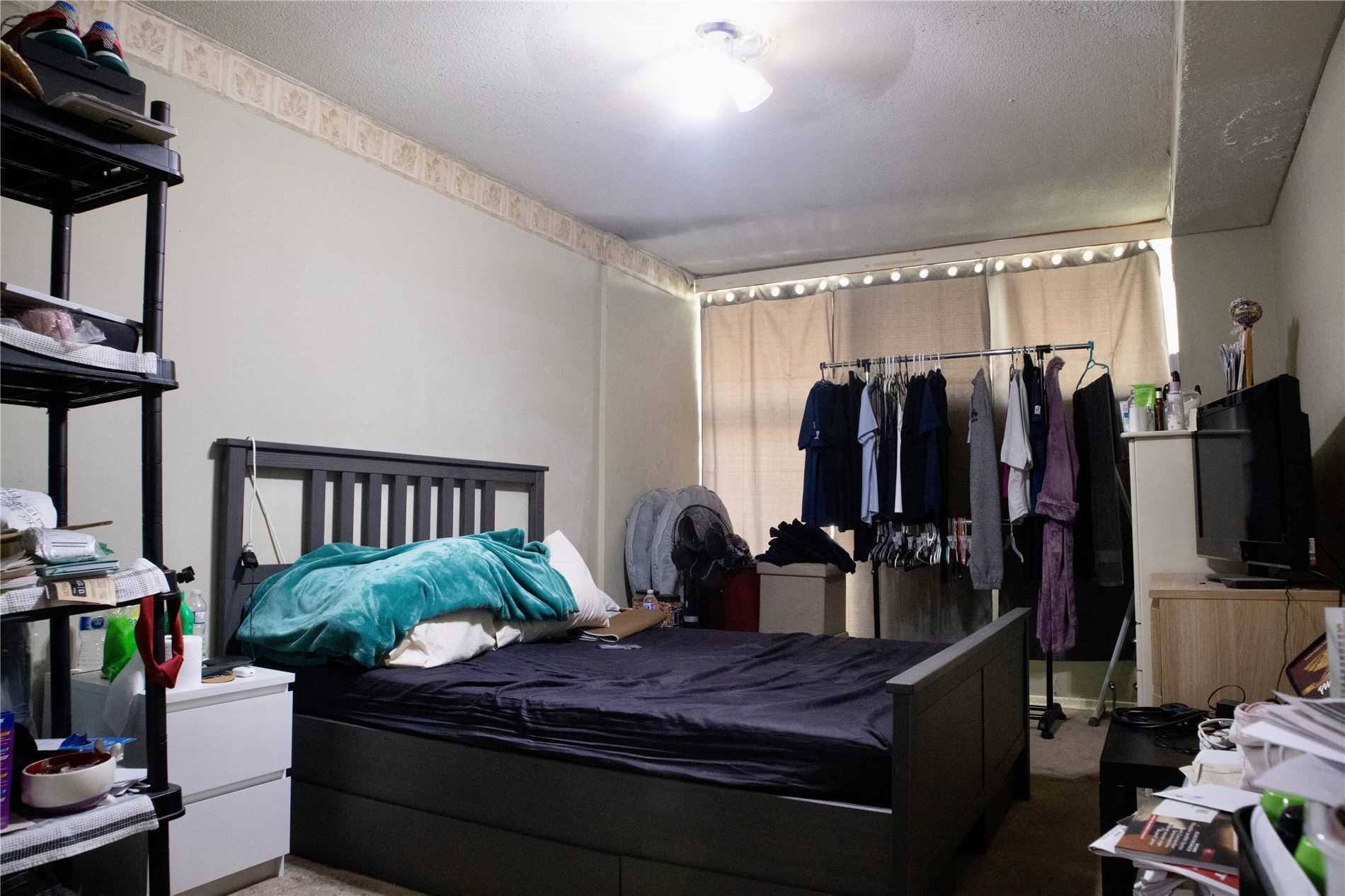 Listing W5788817 - Large Photo # 19