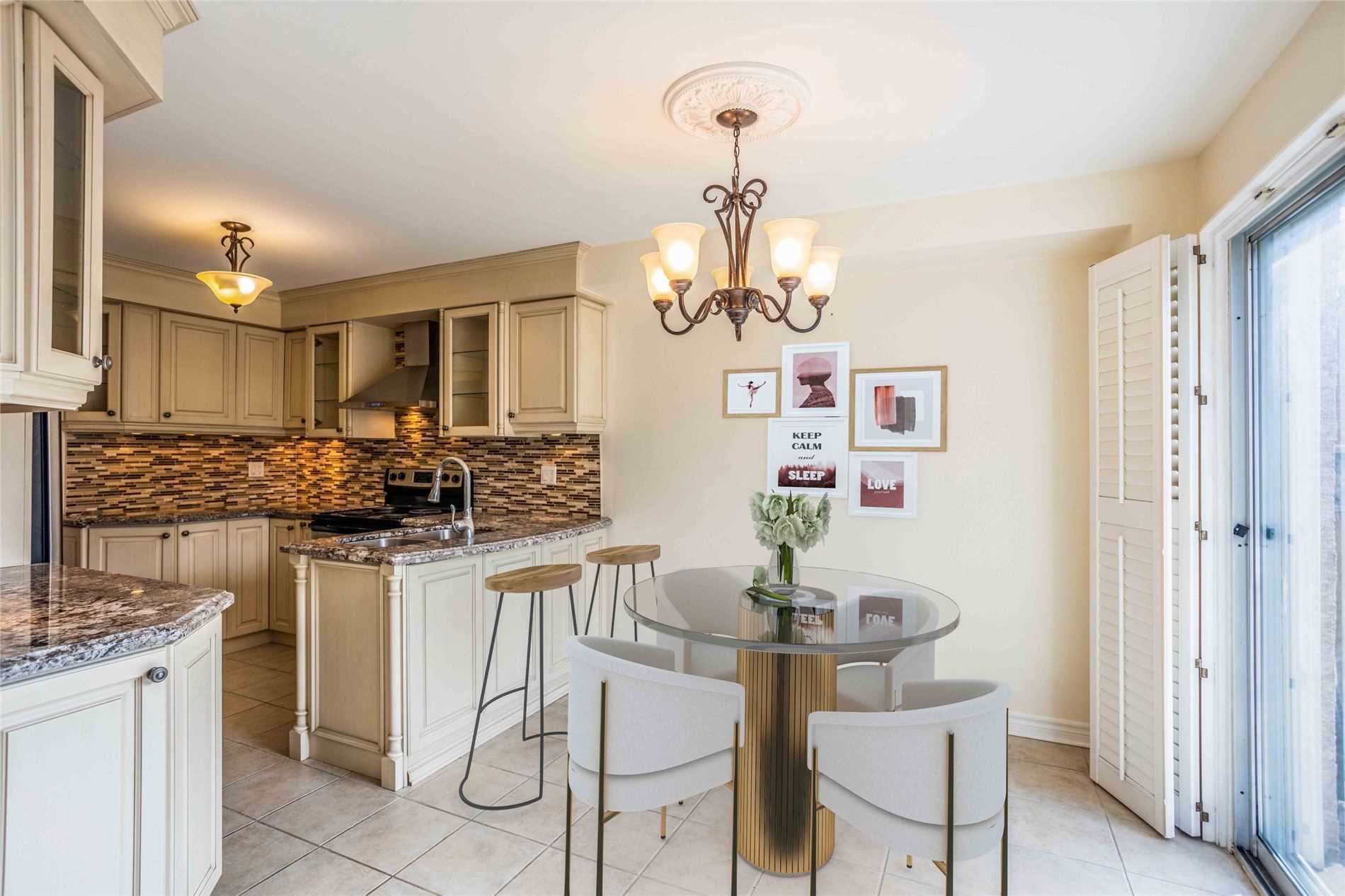 Listing W5788825 - Large Photo # 14