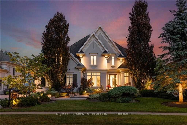 62 Bel Air Dr, Oakville