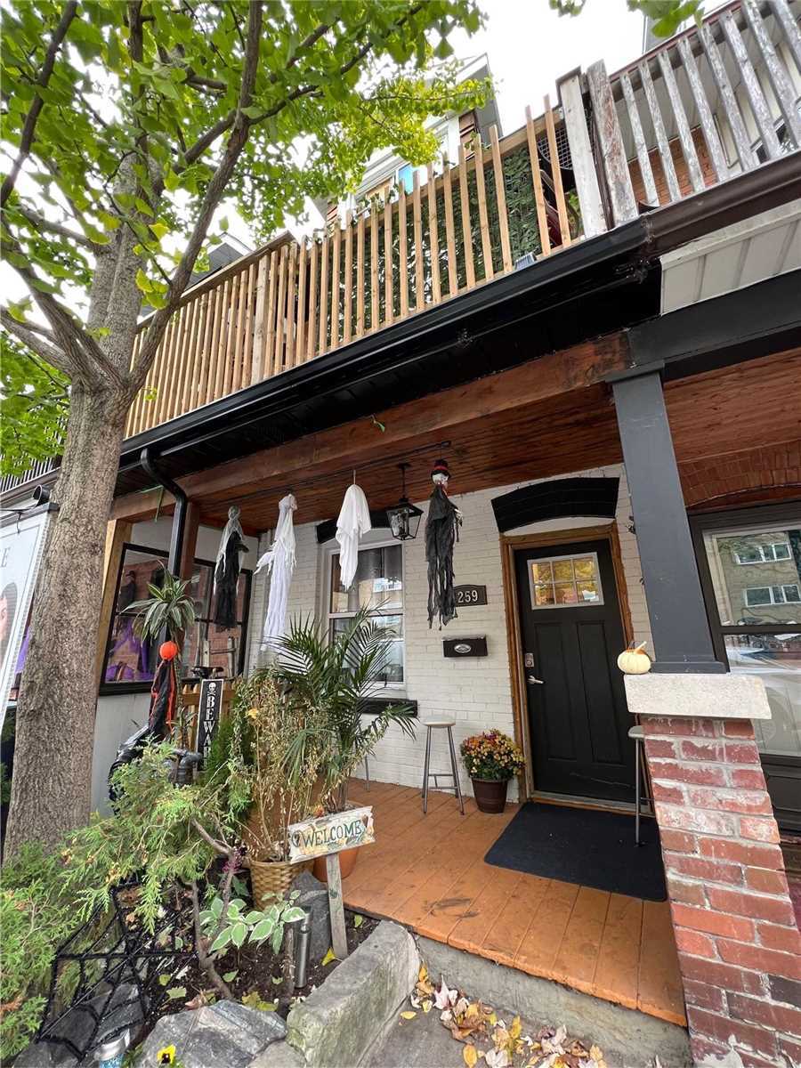 1259 Davenport Road