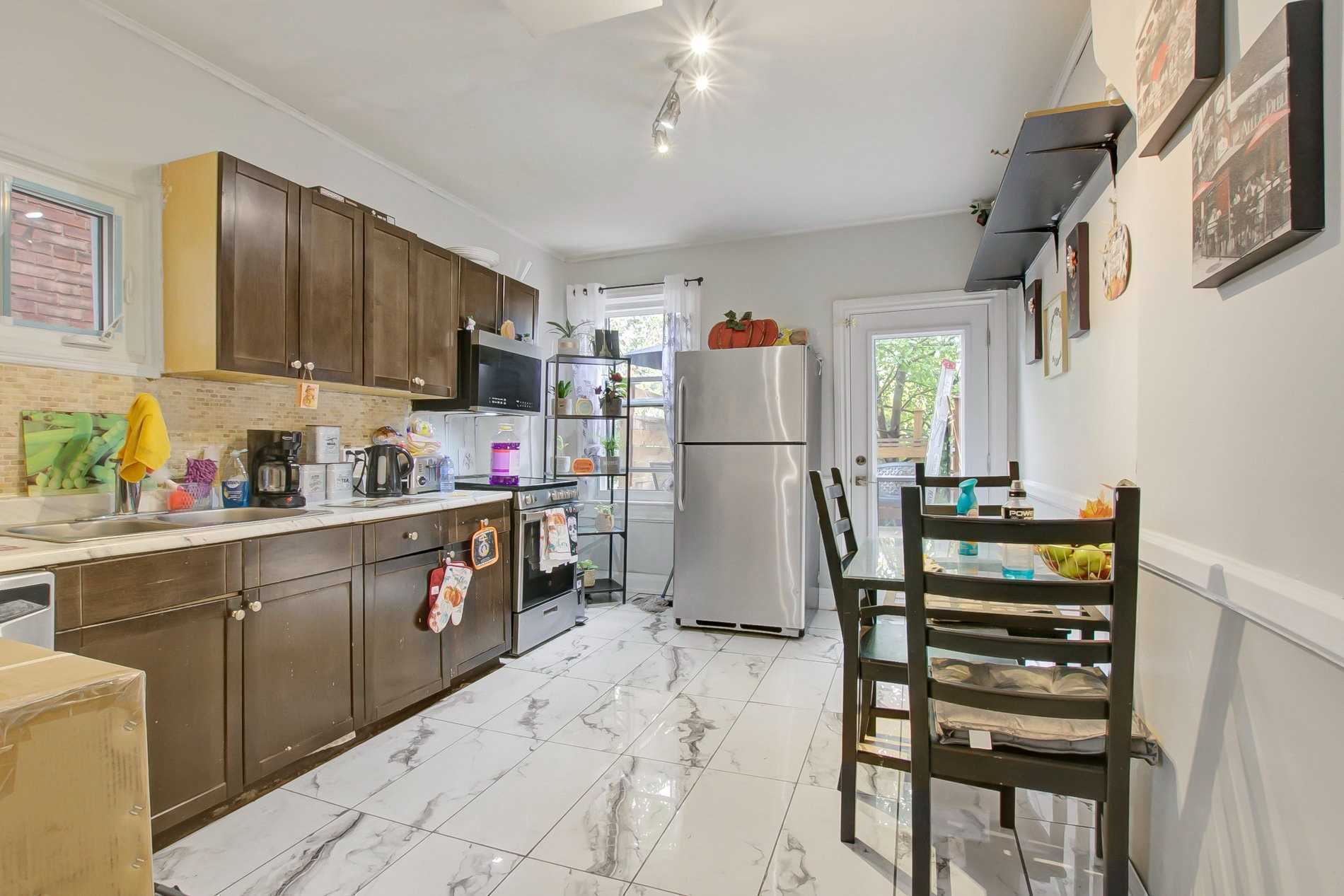 1259 Davenport Road