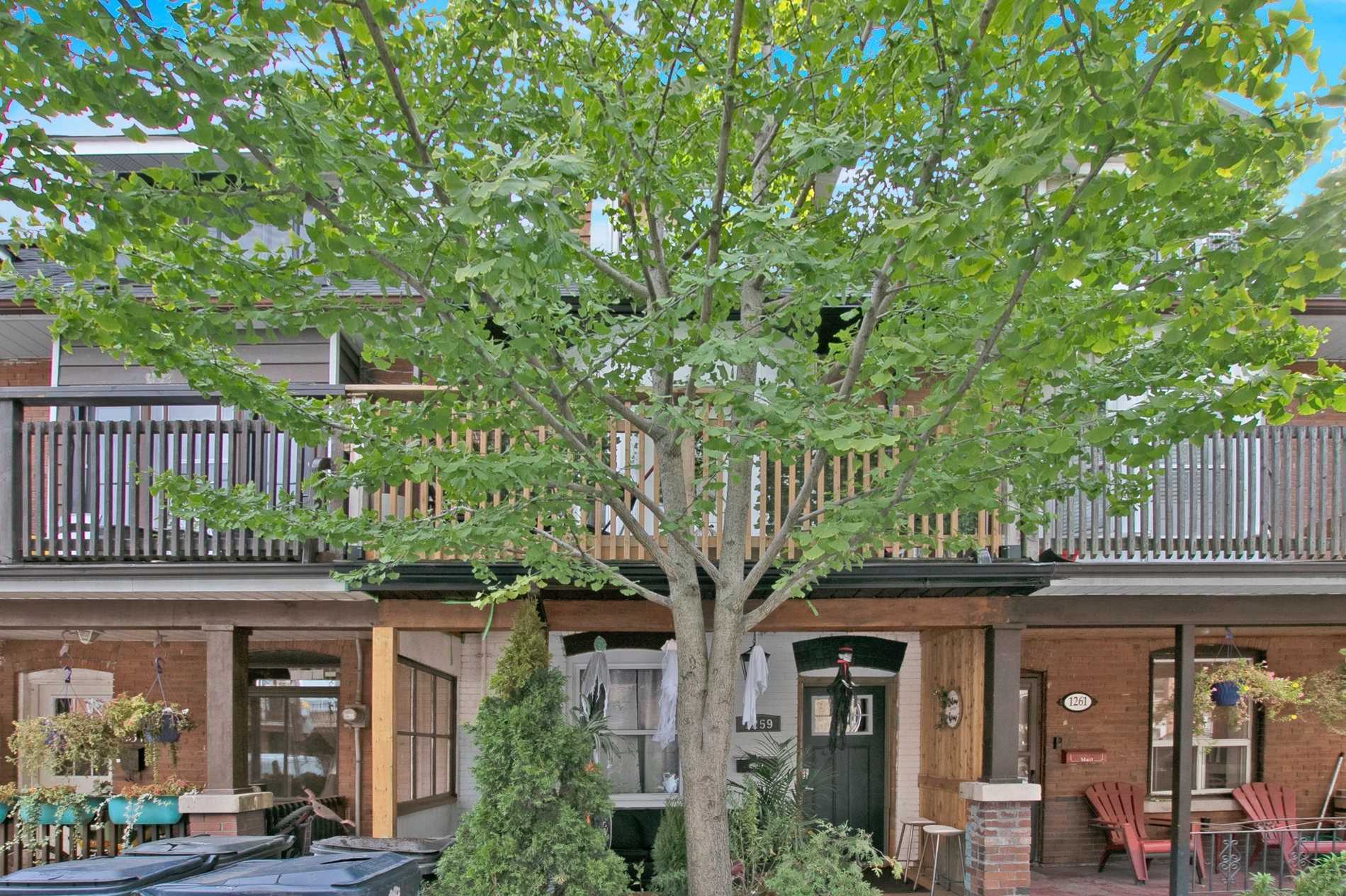 1259 Davenport Road