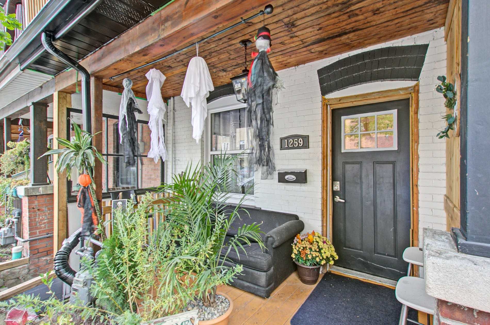 1259 Davenport Road