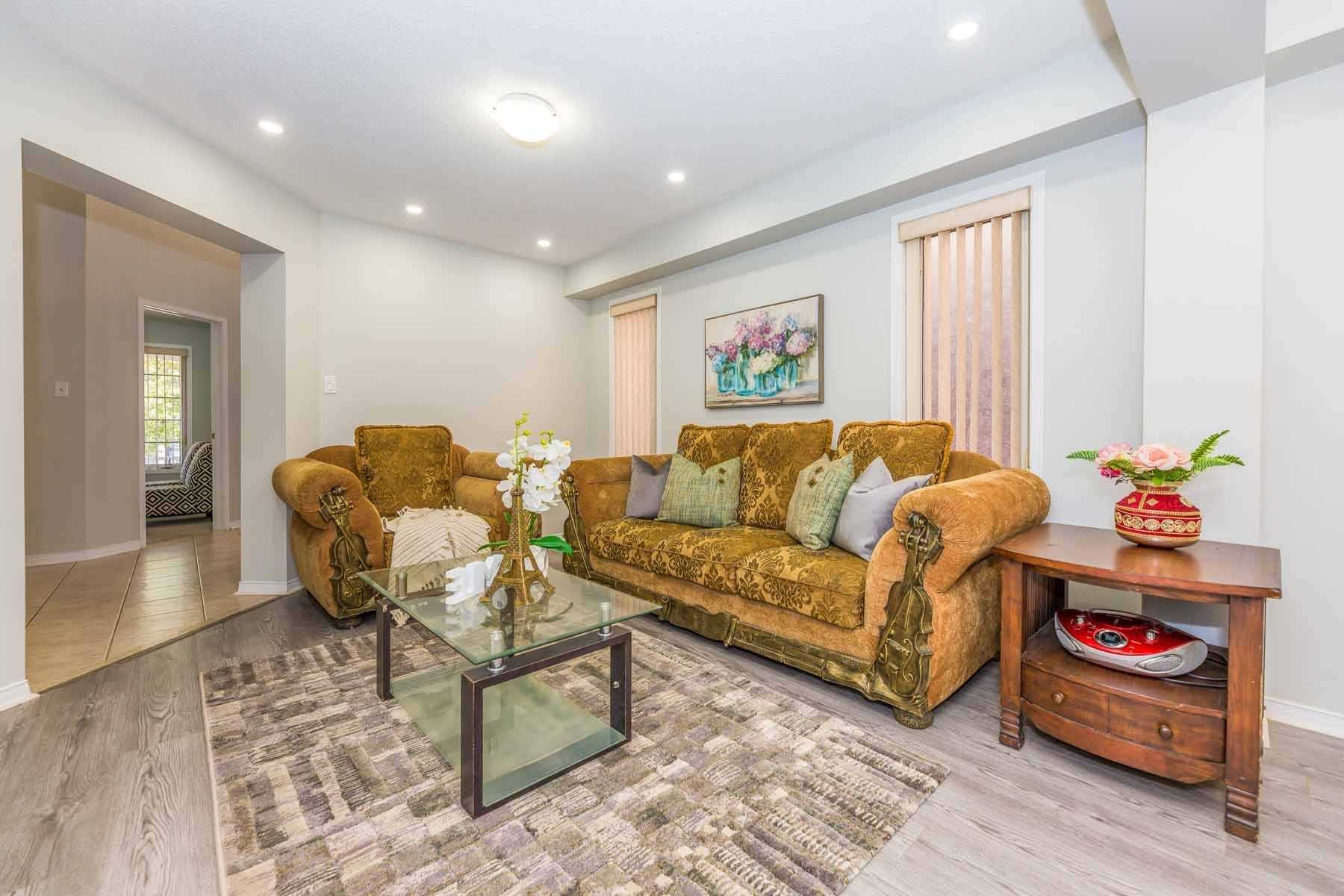 11 Grovewood Dr