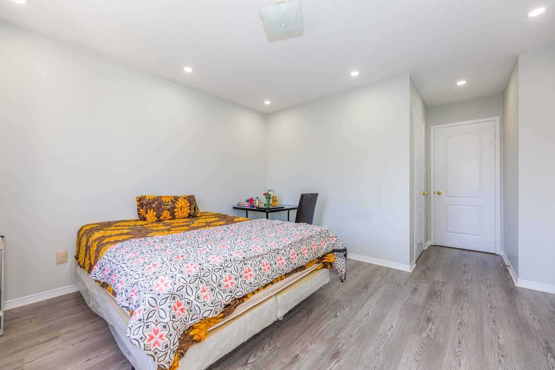 11 Grovewood Dr