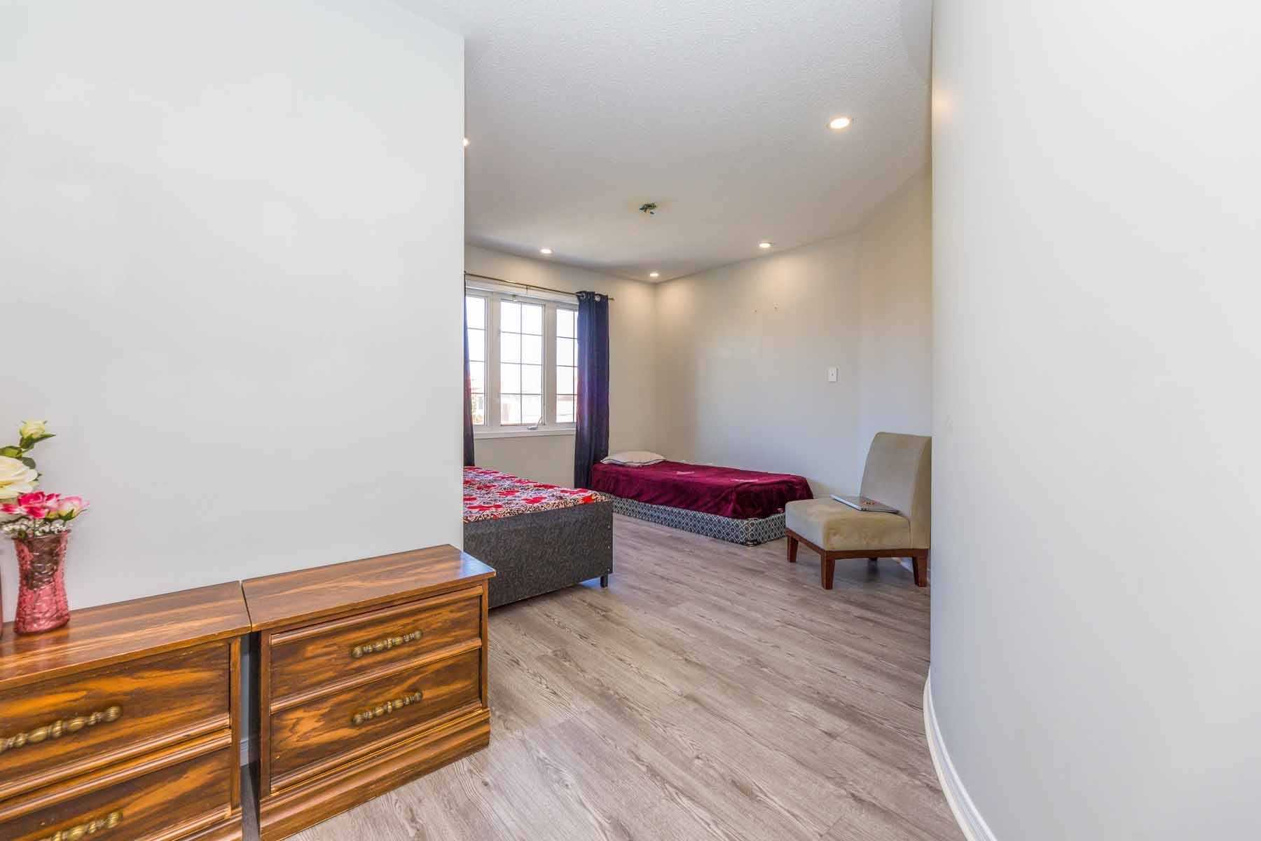 11 Grovewood Dr