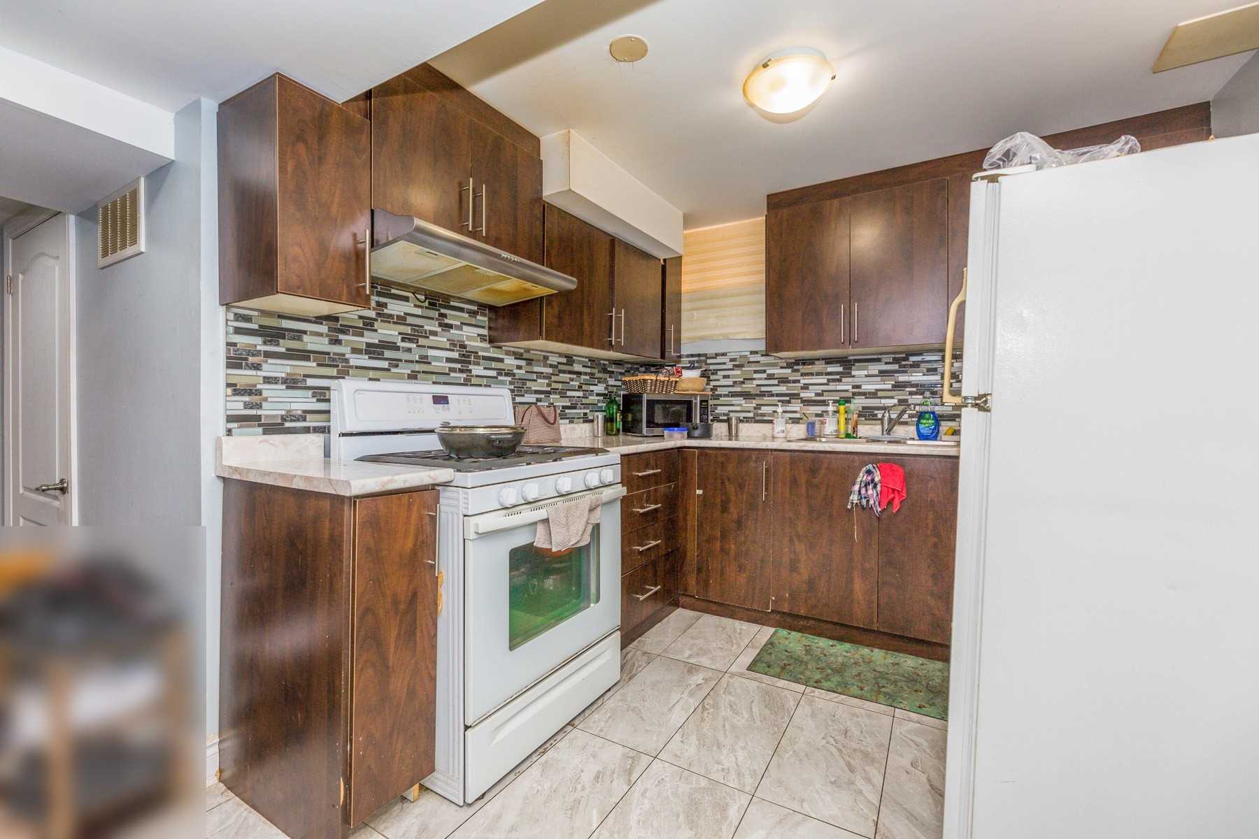 11 Grovewood Dr