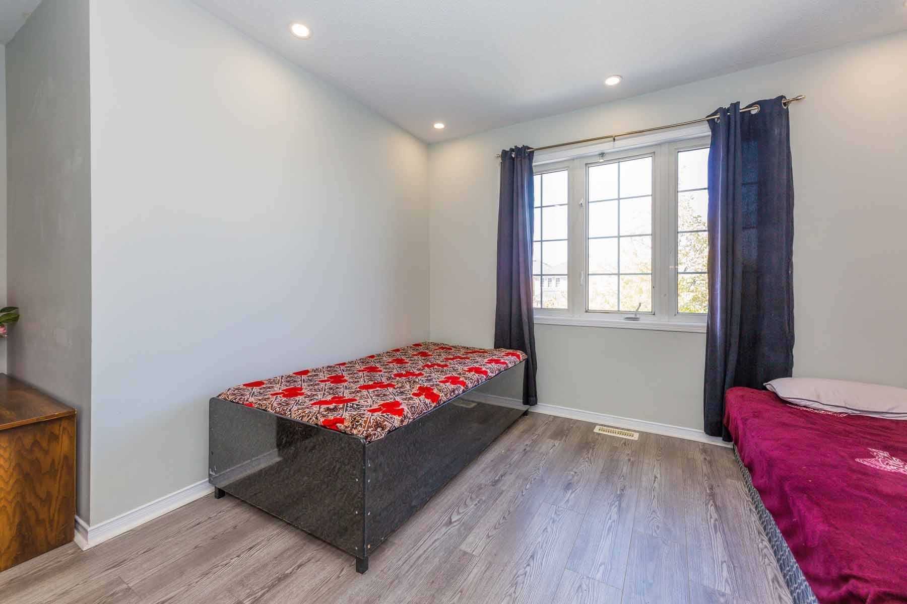 11 Grovewood Dr