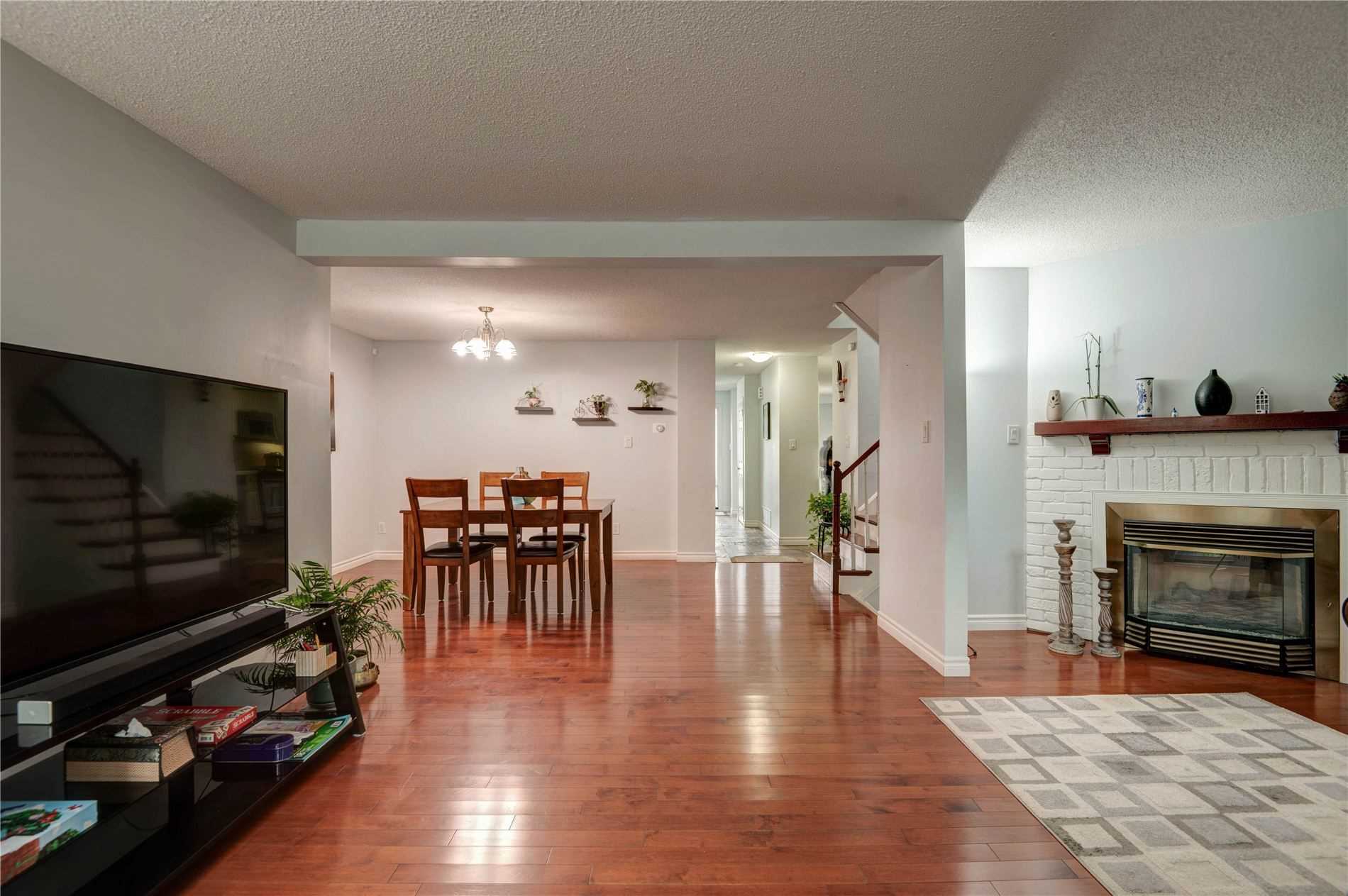 Listing W5790892 - Large Photo # 3