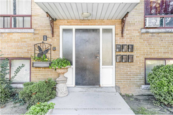 1 Bexley Cres, Toronto