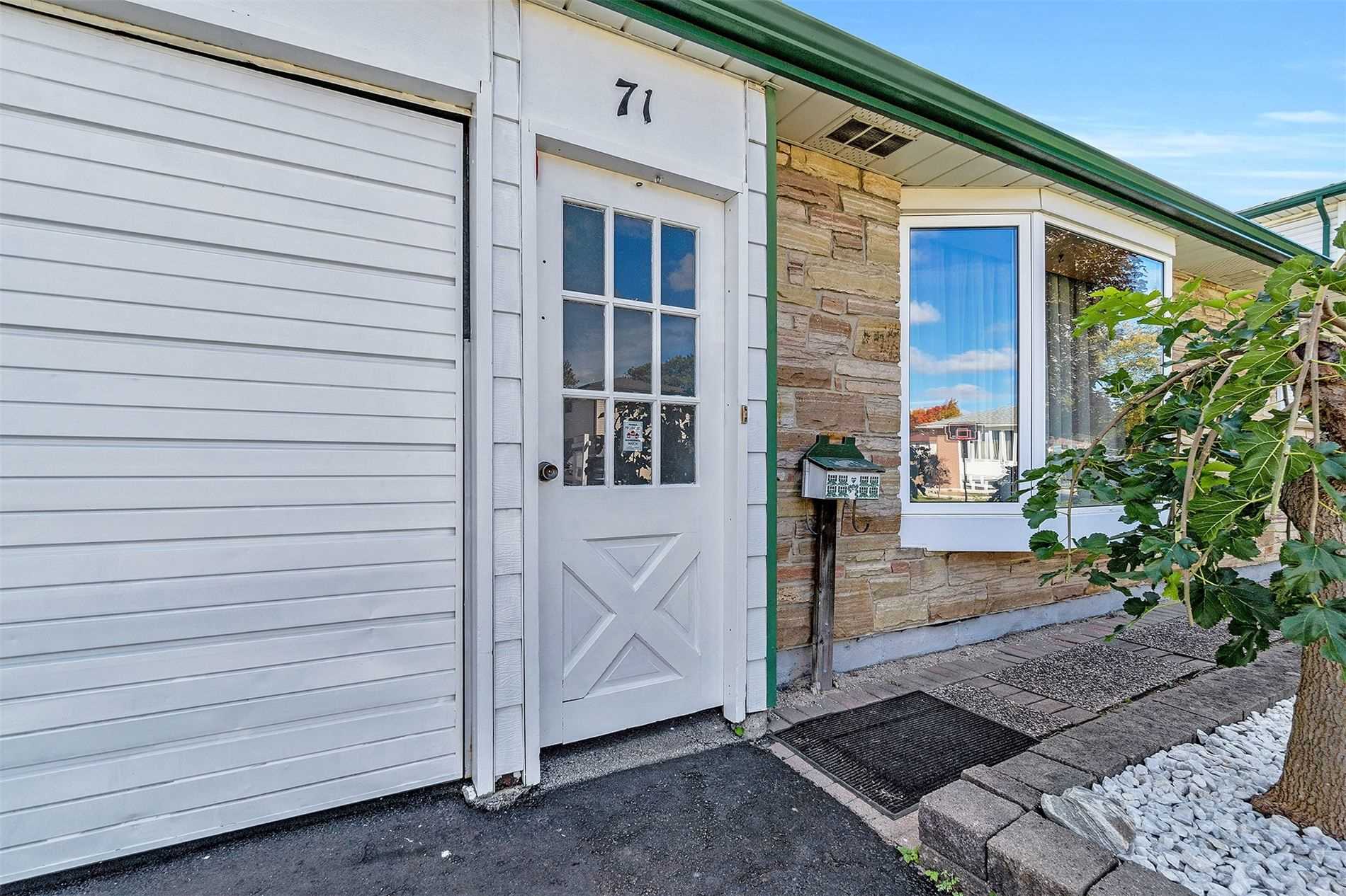 71 Watson Cres