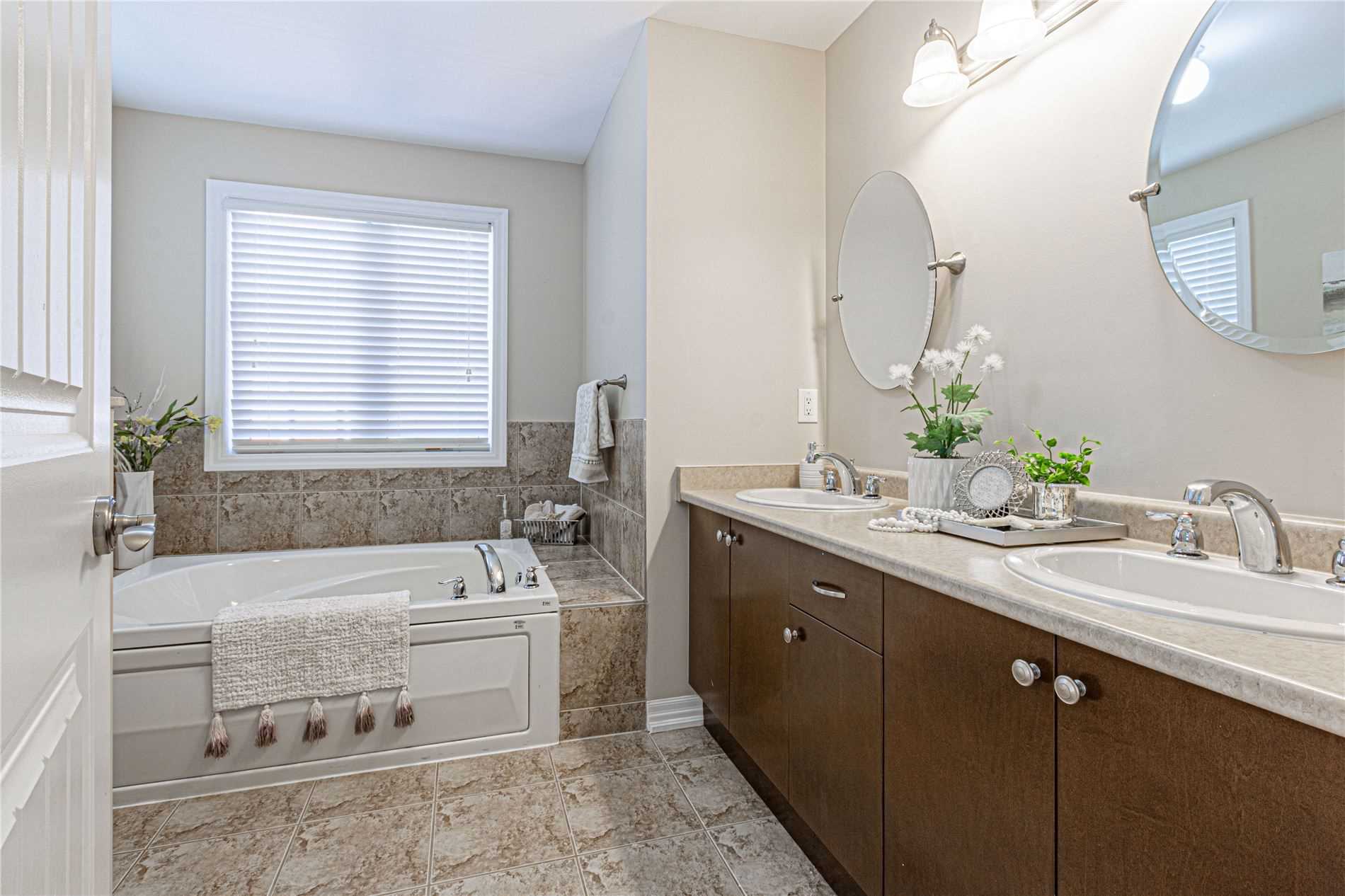 Listing W5792729 - Large Photo # 29