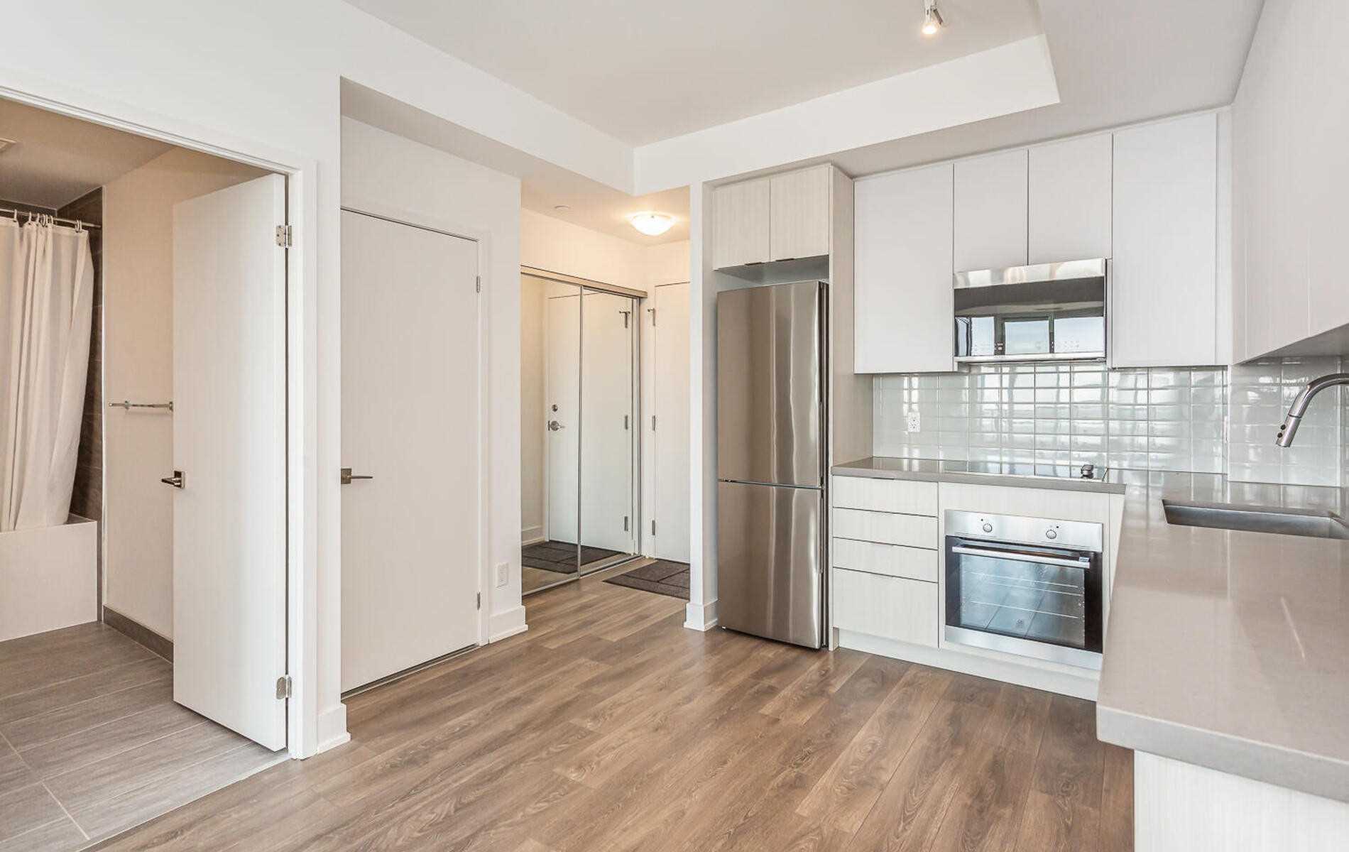 297 Oak Walk Dr, #1502