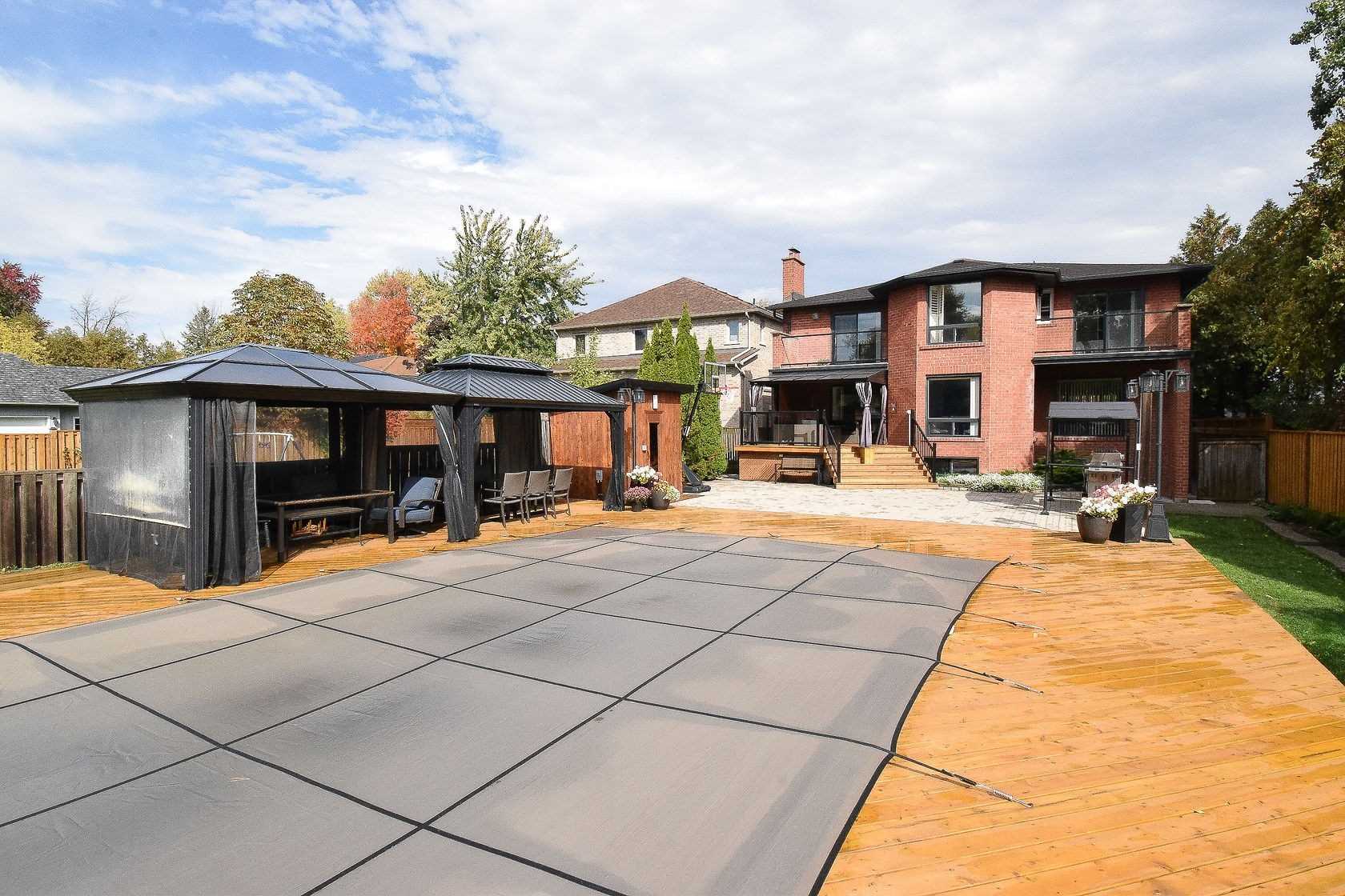 1414 Cawthra Rd