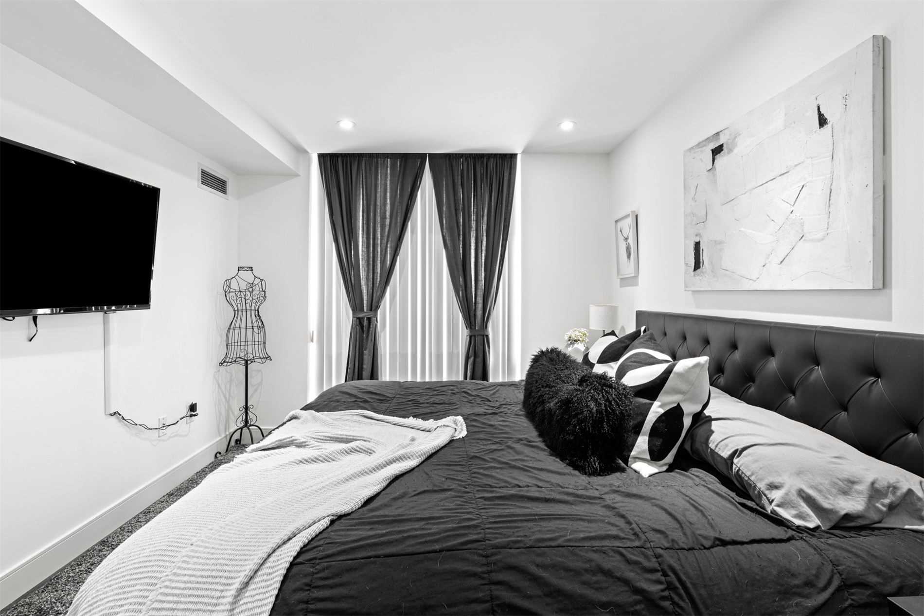 11 Michael Power Pl, #203